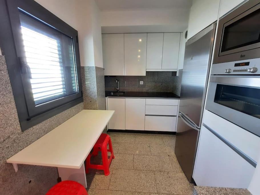 Apartamento Sabaris, Baiona, Estudio Diseno, Parking Privado, Piscina